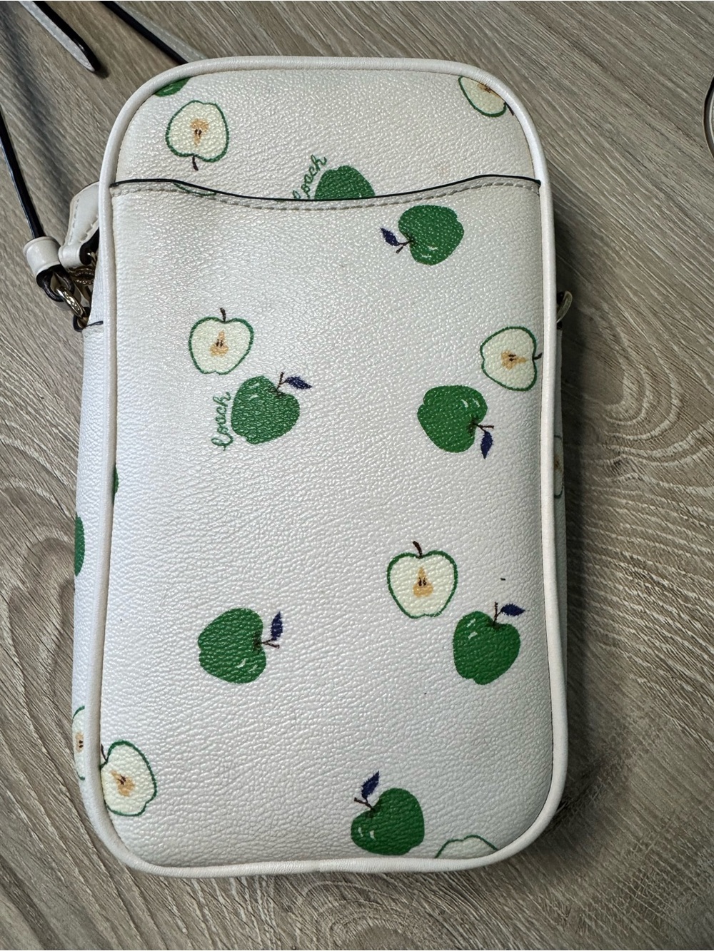 Rare Coach Apple Print Crossbody White Leather Mini Bag Orchard Collection - Picture 3 of 5